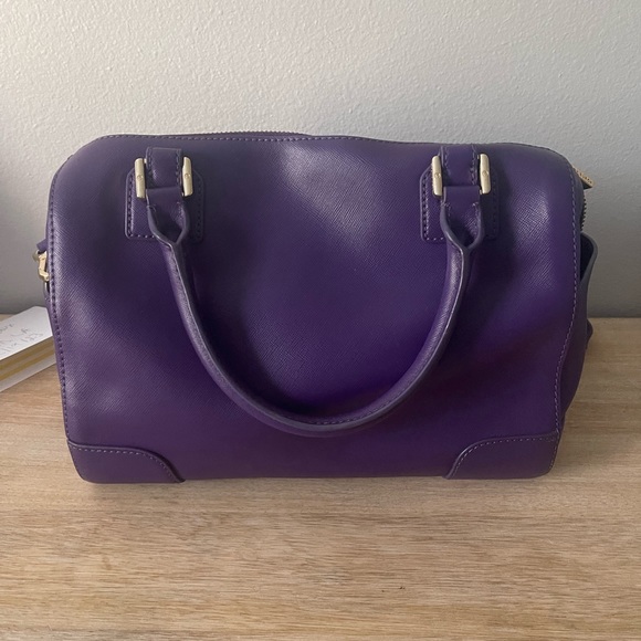 Tory Burch Robinson Middy Bag in Purple - Picture 2 of 5